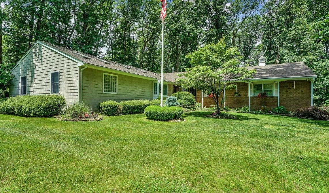 112 New Monmouth Rd, Middletown